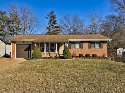38 May Valley Ln, Fenton, MO, 63026