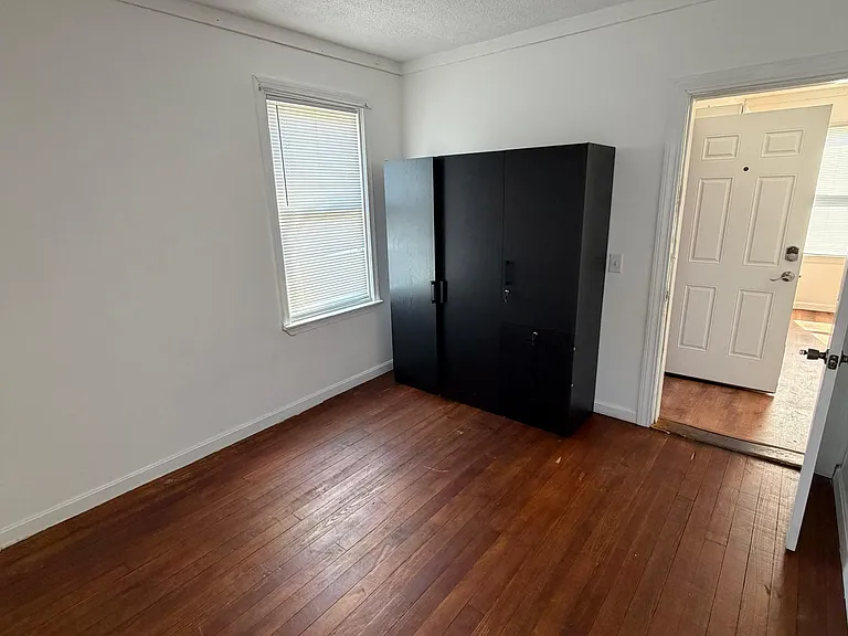 48 Kenwood St #3 — Photo 6