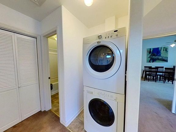 5th image of 433 W San Antonio St #F