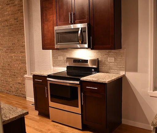 3rd image of 1250 N Greenview Ave #1F