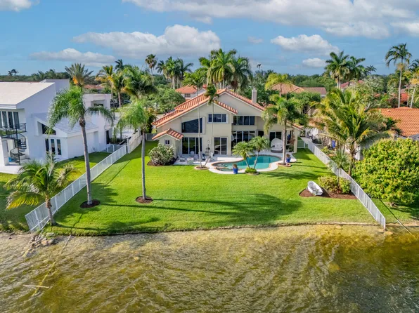 18142 NW 15th Ct, Pembroke Pines, FL 33029