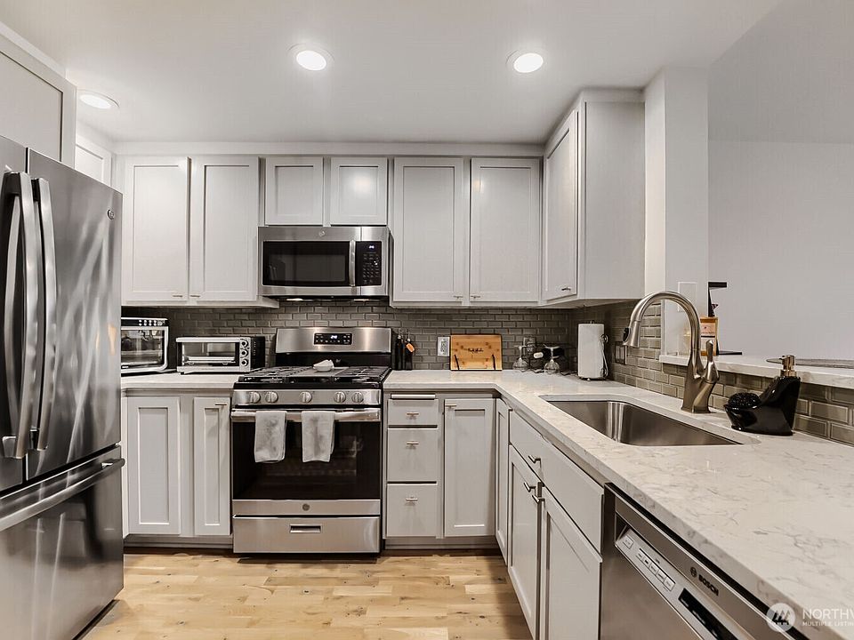 1st image of 2607 Western Avenue #355