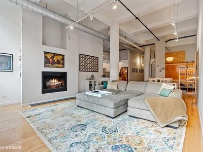 1000 W Washington Blvd, Chicago, IL, 60607
