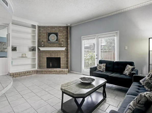 7700 Creekbend Dr APT 52, Houston, TX 77071