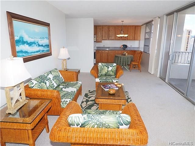 The popular Contessa condominium has only four units on each floor so each unit is a CORNER unit with WRAP-AROUND lanais.