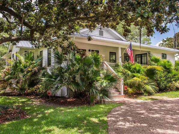 728 Pitt St, Mount Pleasant, SC 29464