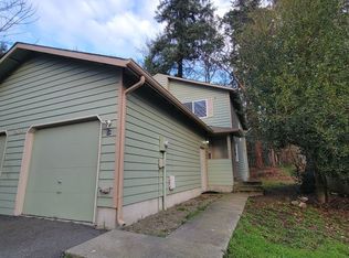 2804 Pine Rd #A-B, Bremerton, WA 98310