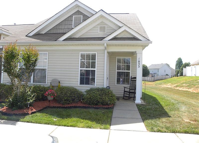 1st image of 1033 Duncan Chase Ln