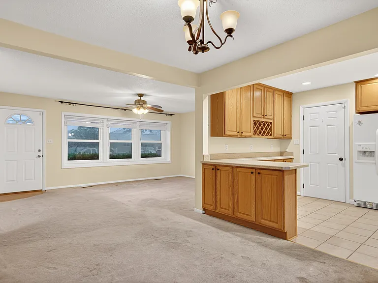 8516 Halprin Dr — Photo 8
