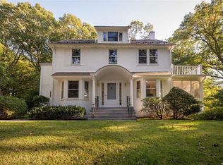 326 Mill Hill Rd, Mill Neck, NY 11765