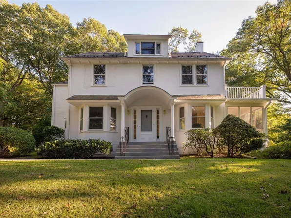 326 Mill Hill Road, Mill Neck, NY 11765