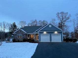 112 Keiths Cir, Swansea, MA 02777