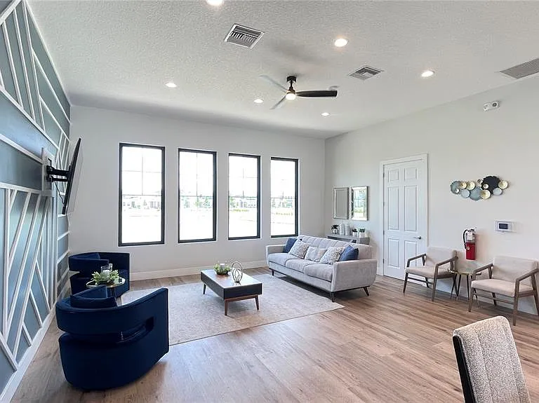 428 Huckleberry Blossom Dr — Photo 34
