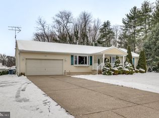 596 Haines Mill Rd, Delran, NJ 08075