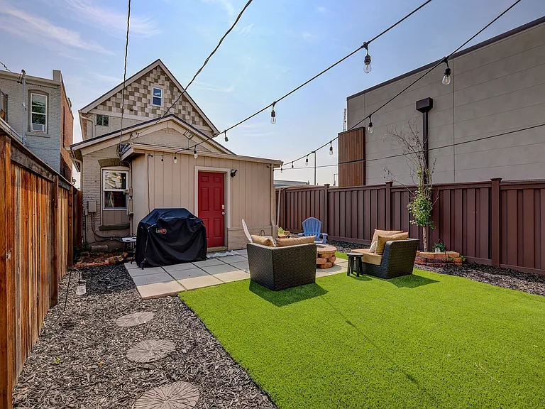 727 Kalamath St — Photo 32