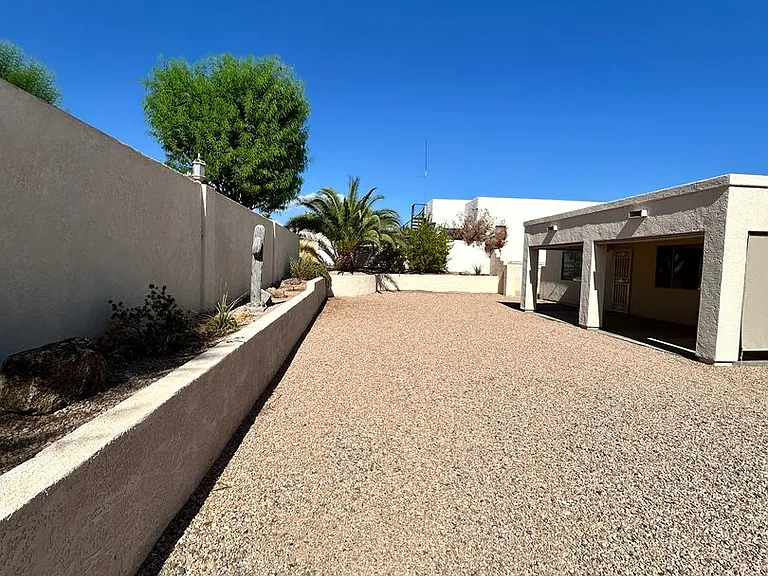 1821 Ambassador Dr — Photo 31