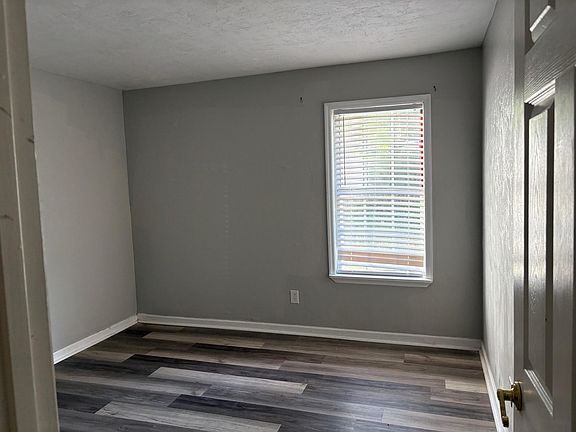 5th image of 1521 Lake Ave