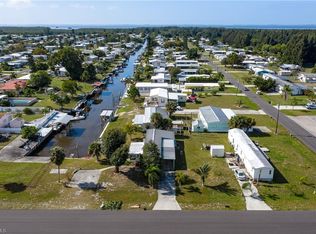 7677 Mallard Ave, Saint James City, FL 33956