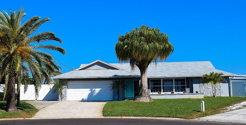 1st image of 3600 Coquina Key Dr SE