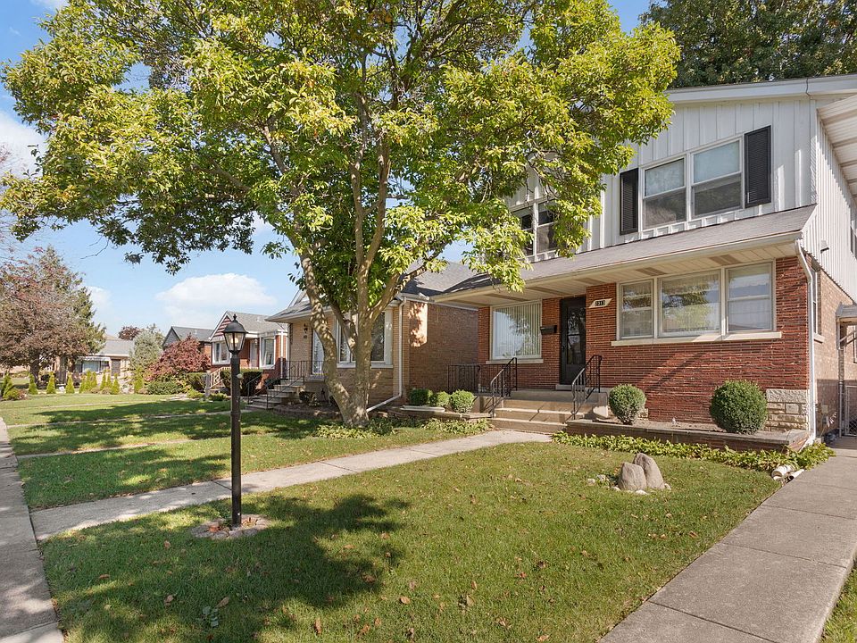 1st image of 2313 13th St S