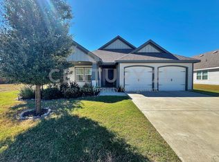 613 Mayfield Dr, Cleburne, TX 76031