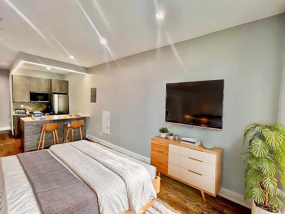 1st image of 104 Linden Blvd #3A