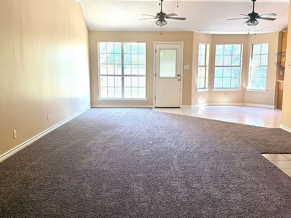 3rd image of 604 N Cherry St