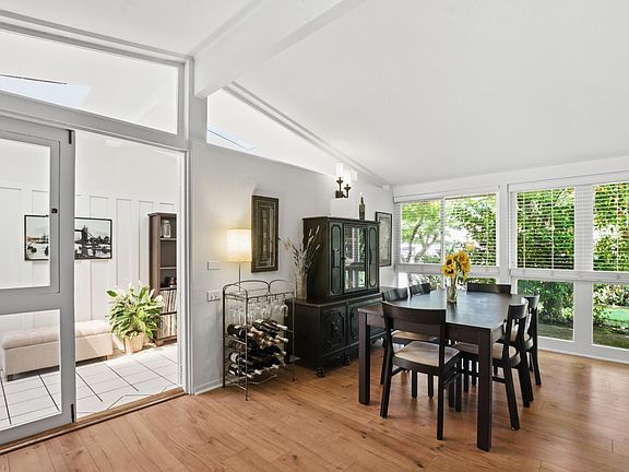 5th image of 1001 Broadmoor Drive