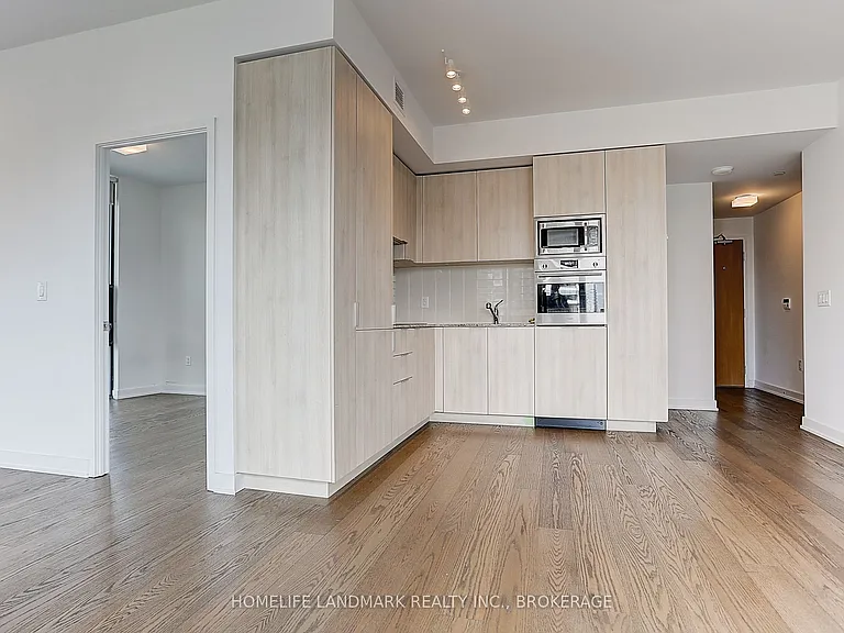 11 Wellesley St W #2911 — Photo 31
