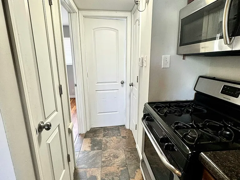 5225 Southwest Ave #206 — Photo 26