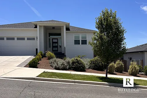 3282 Sky Way Photo 1