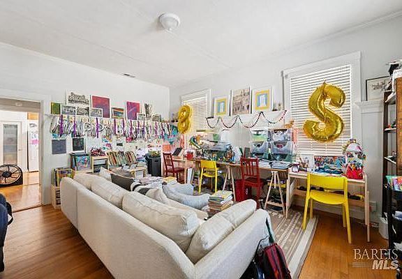 5th image of 829 San Anselmo Avenue