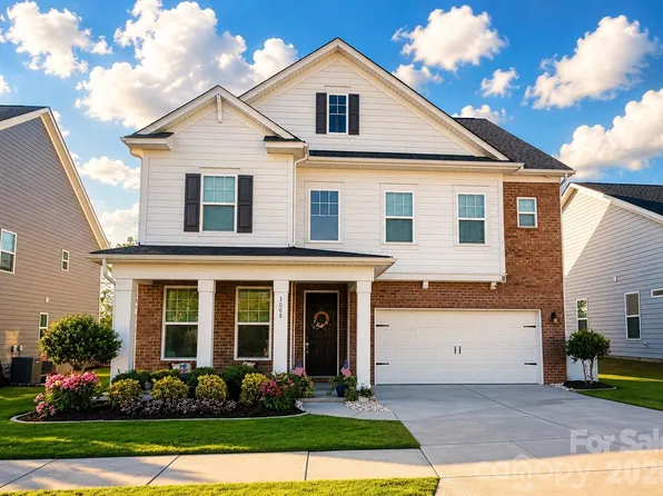3008 Quinebaug Rd, Fort Mill, SC 29715