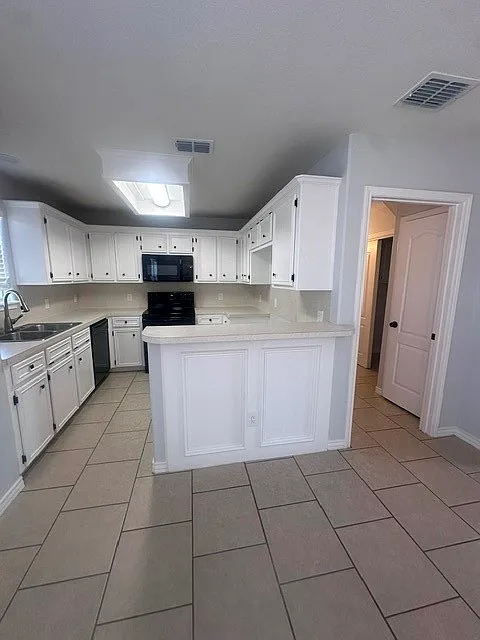 4 bed, 2.5 bath, 1583 sqft, $2,150 — Photo 4