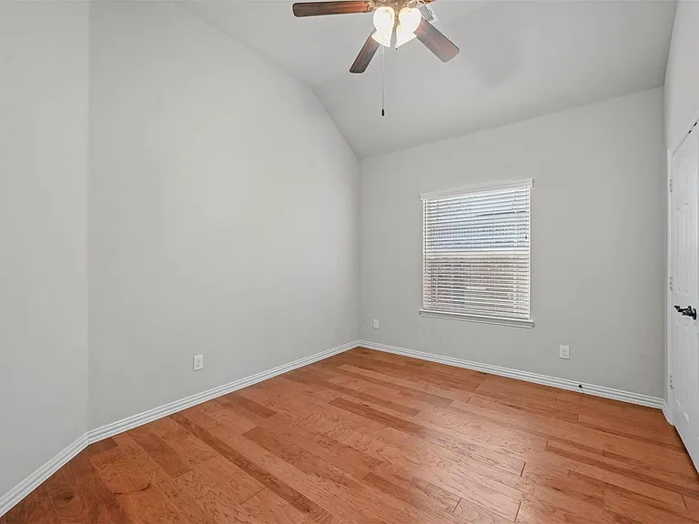 4229 Canadian River Dr — Photo 8