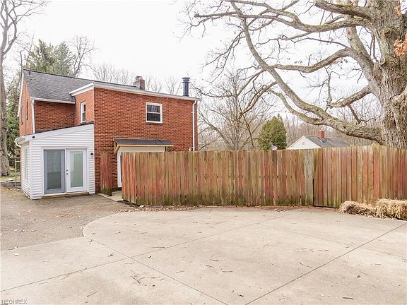 4th image of 1525 Parkgate Ave