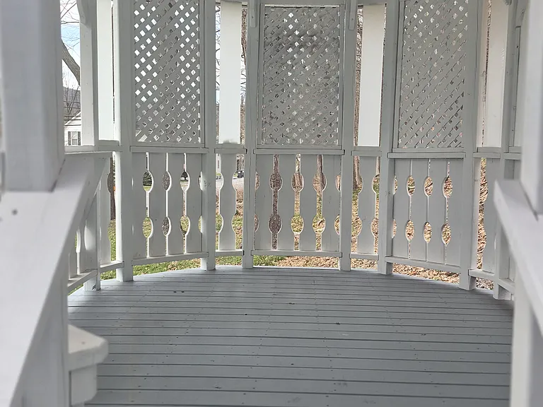 48 Main St — Photo 3