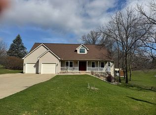 13574 Orchard Ct, Gregory, MI