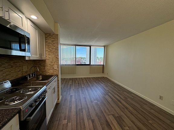 3rd image of 70 Southbridge St Unit 909