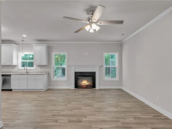 3705 Davis Ave, Chesapeake, VA 23325