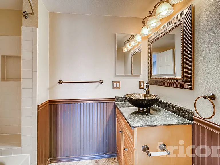 13722 W 64th Dr — Photo 9