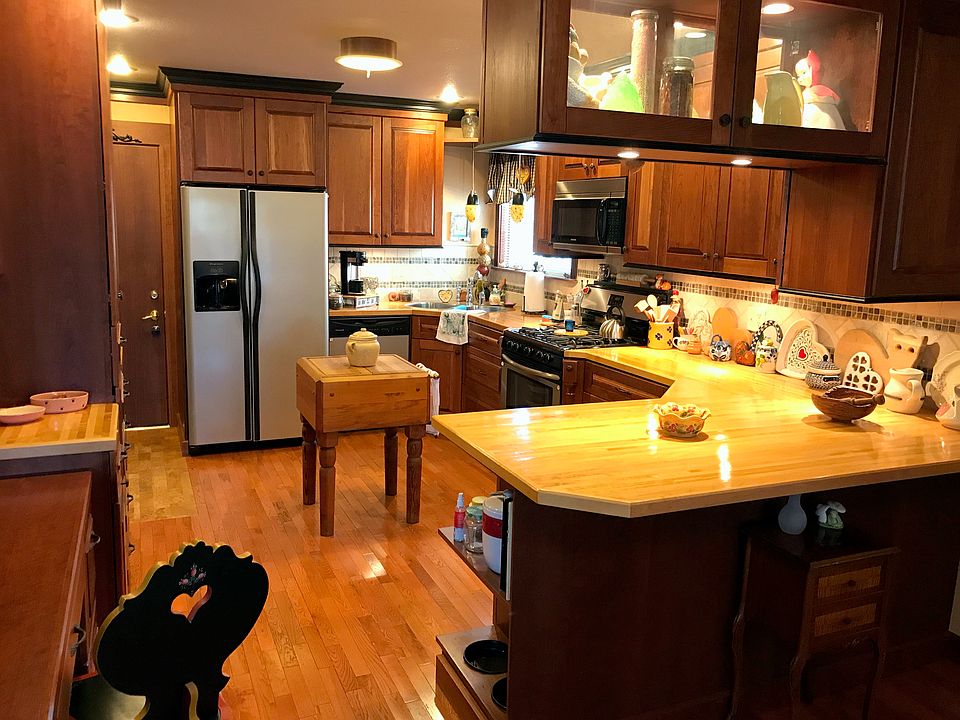 1st image of 1013 N Tenaya Way