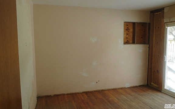 3rd image of 15 E Cedar St
