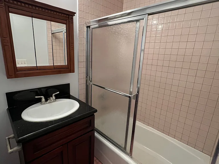 701 S Mariposa Ave #101 — Photo 17