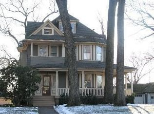 233 Ridge Rd, Rutherford, NJ 07070