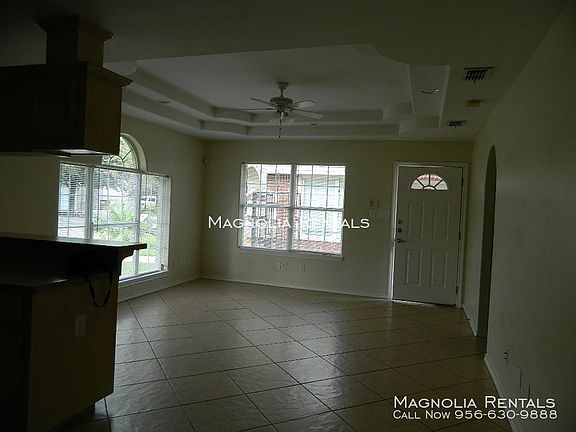 5th image of 1602 Phoenix St APT 4