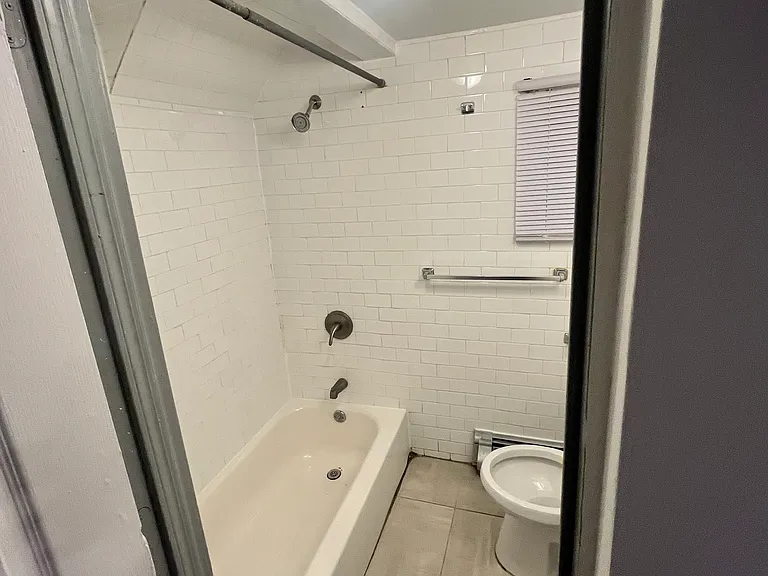 42 Cedar St #1 — Photo 6