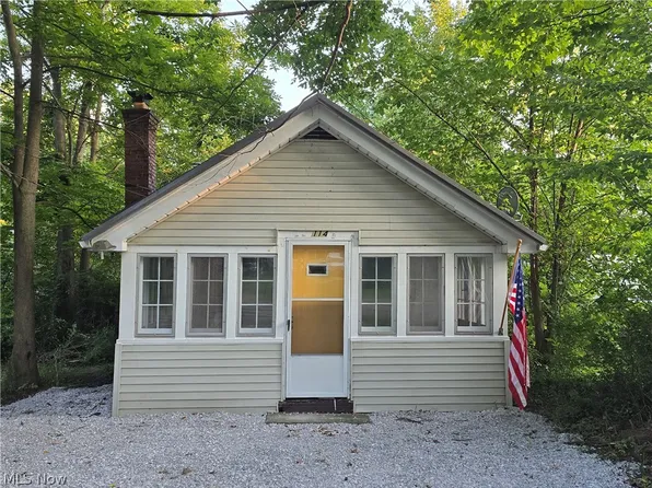 114 Turner Dr, Chardon, OH 44024