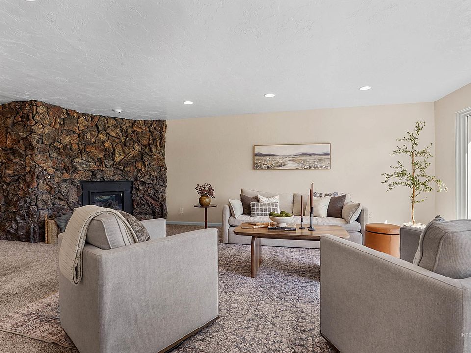 1st image of 632 Morrison St