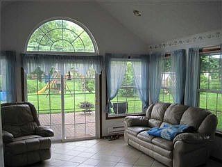5th image of 1065 Clossey Dr
